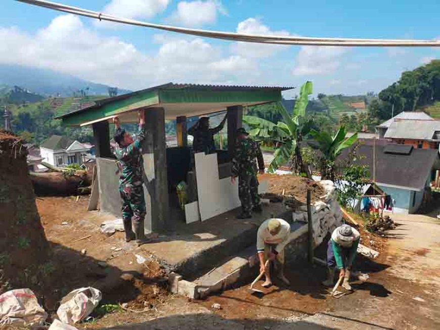 Sasaran Fisik Tambahan Pembangunan Pos Kamling Hampir Mencapai Finishing
