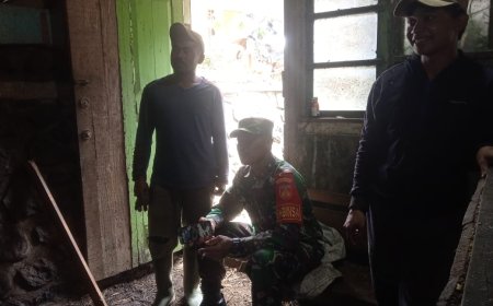 Komsos Babinsa Mendorong Semangat Warga Untuk Berternak Kambing