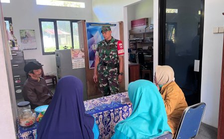 Pererat Sinergitas, Babinsa Komsos dengan Perangkat Desa