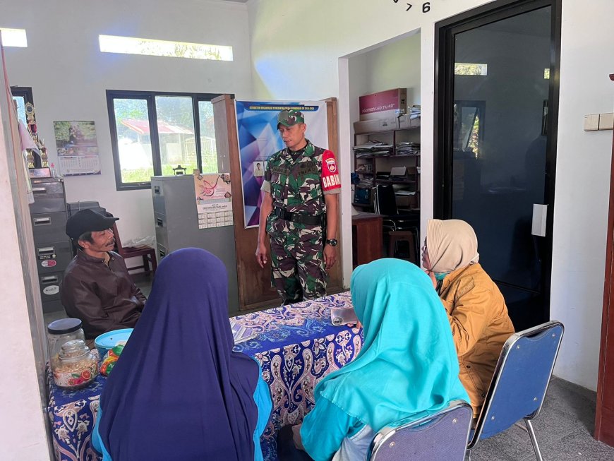 Pererat Sinergitas, Babinsa Komsos dengan Perangkat Desa